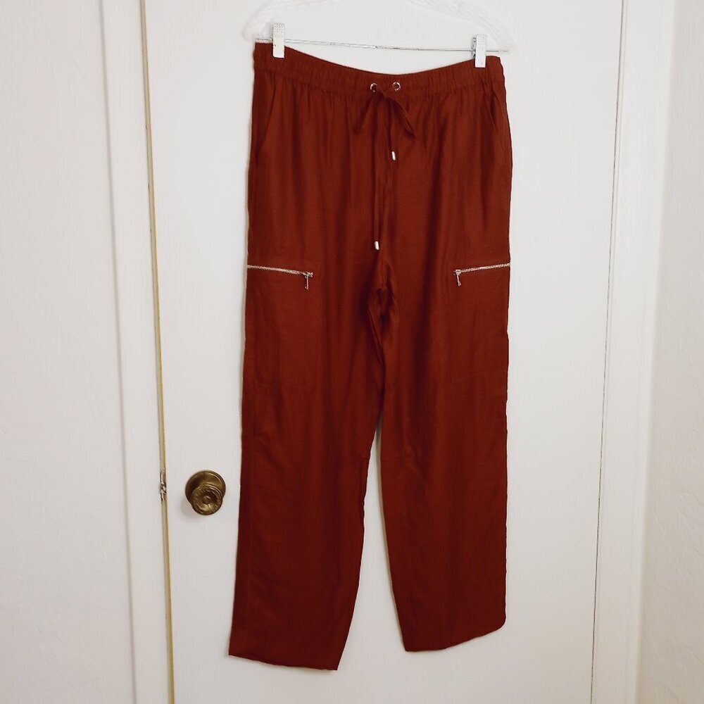 DKNY Zip Pocket Pull-On High Rise Cargo Pants